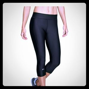 Like new Under Armour Capri